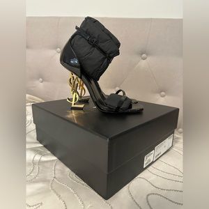 OPYUM SANDALS IN PATENT LEATHER WITH GOLD-TONE HEEL